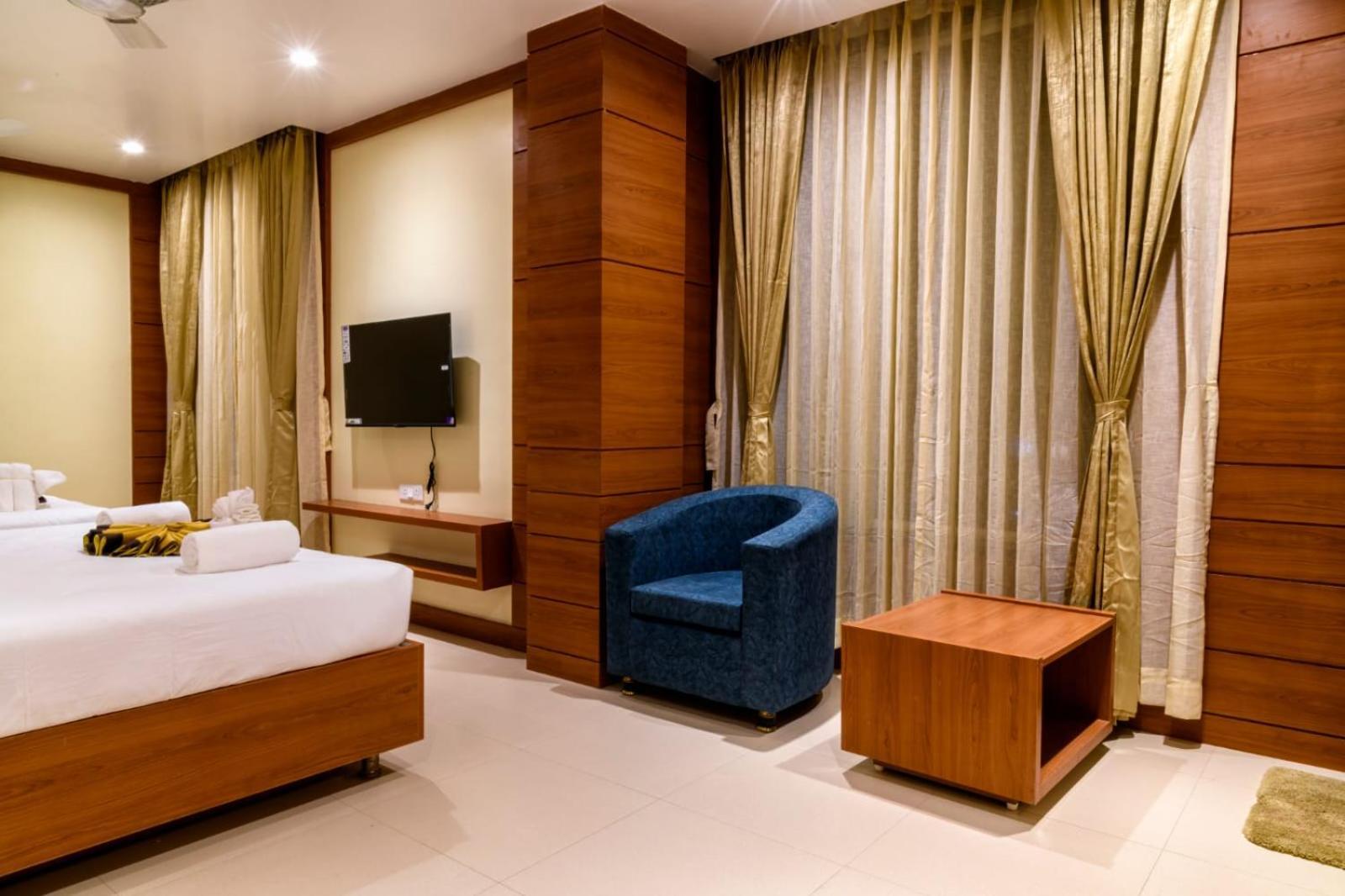 Rs Regal Inn-دوغار المظهر الخارجي الصورة