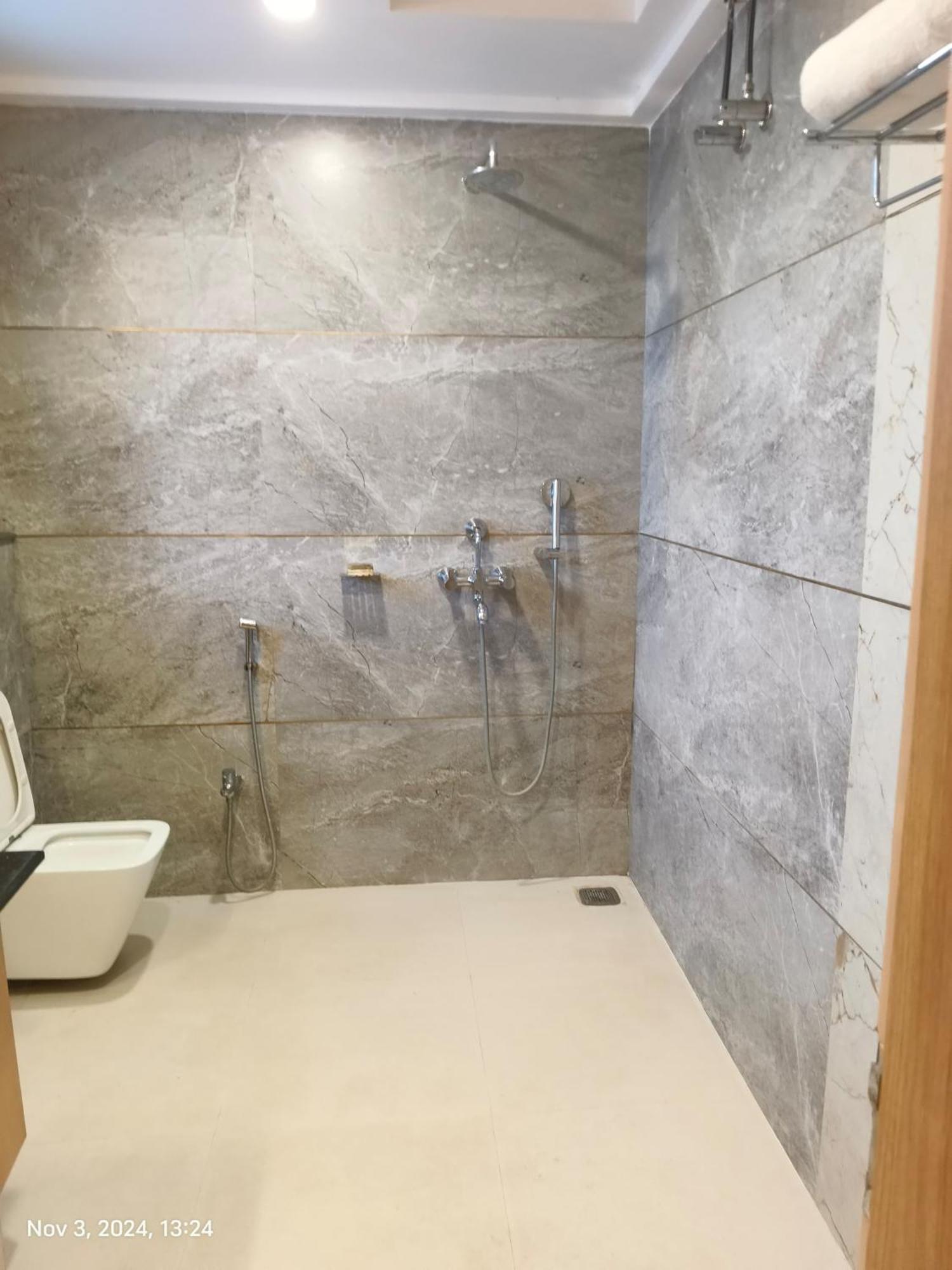 Rs Regal Inn-دوغار المظهر الخارجي الصورة