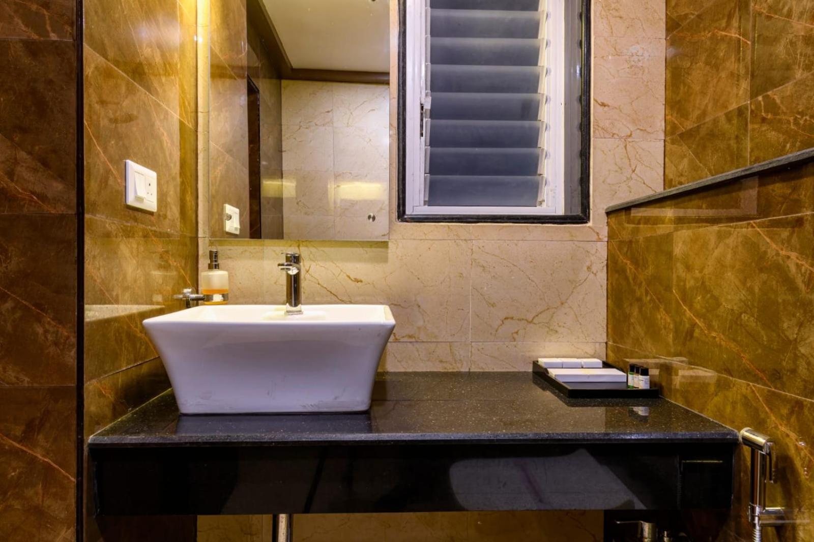 Rs Regal Inn-دوغار المظهر الخارجي الصورة