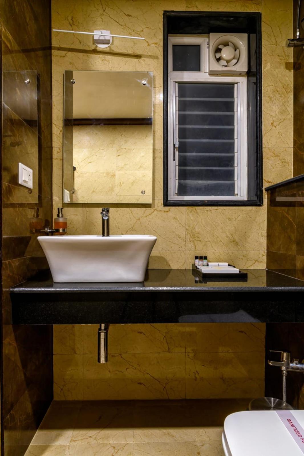 Rs Regal Inn-دوغار المظهر الخارجي الصورة